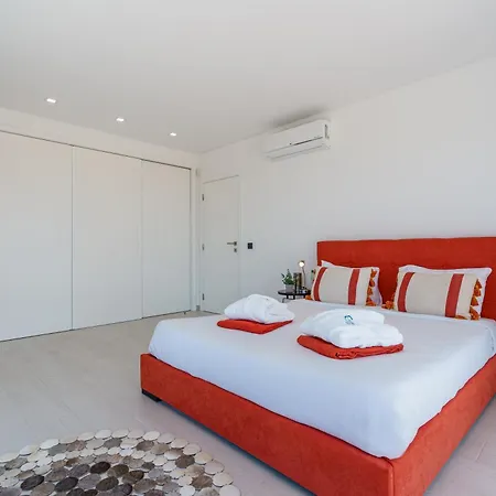 Carpe Diem, Stunning With Ocean View Willa Lourinhã